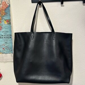 Madewell The Transport Tote in True Black